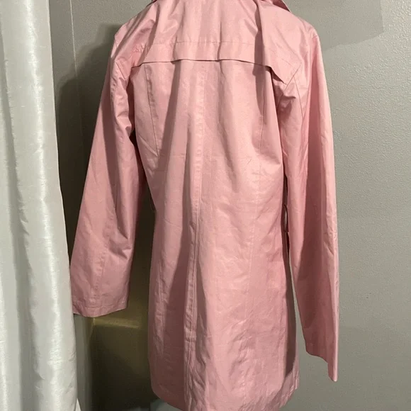 Burberry Pink Trench Coat with Check Lining - Picture 4 of 8